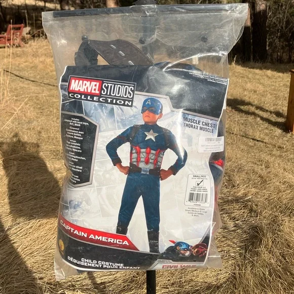 Captain America Costume. Size S - Picture 2 of 3